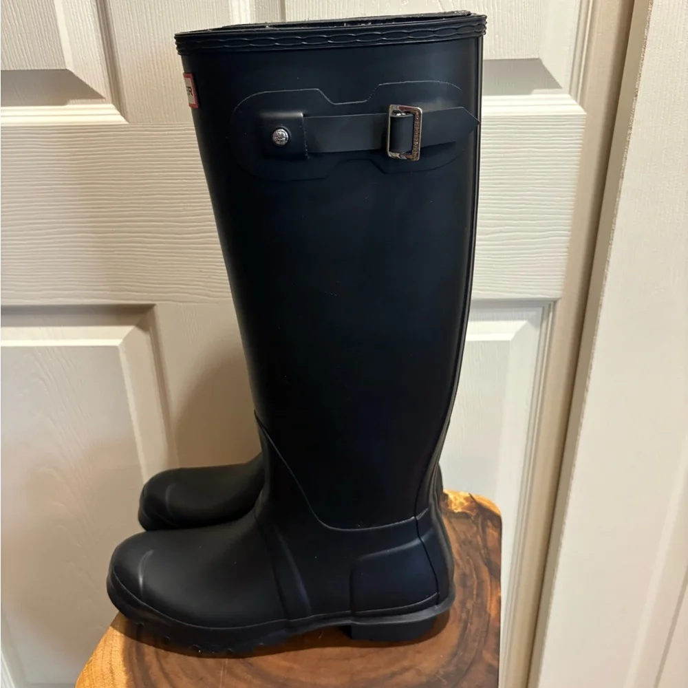 Hunter Original Tall Matte Black Rain Boots Size 9 + Large Boot Socks - Picture 4 of 5